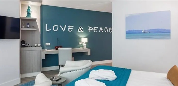 Otel Der Valk Hollands Kroon 4*